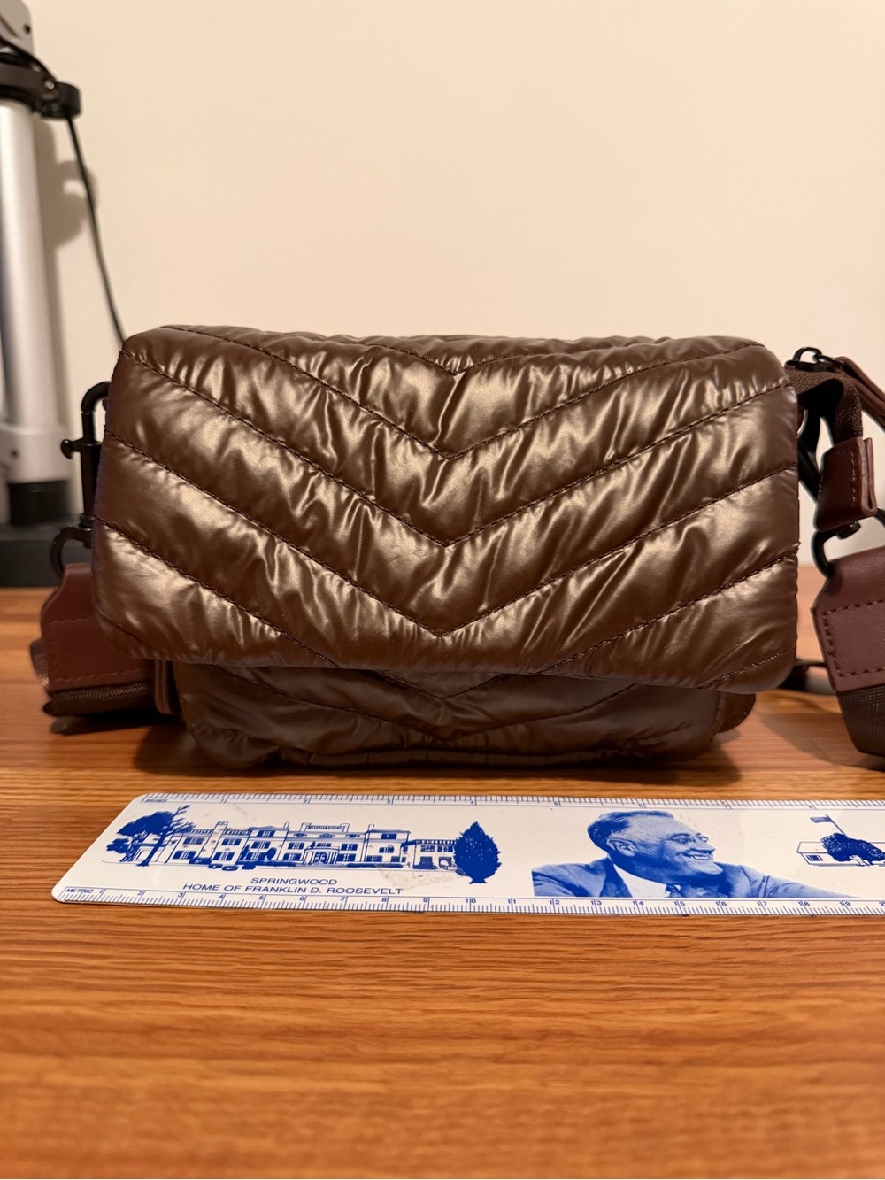 Quilted Puffer Crossbody Bag - Brown